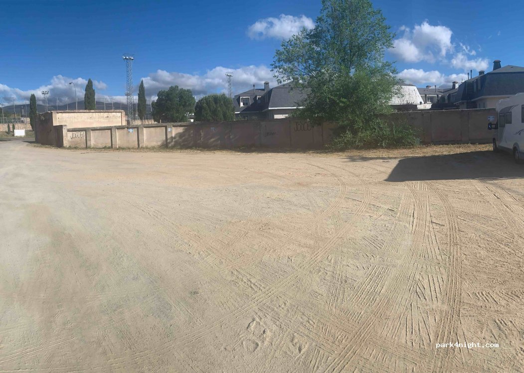 (28730) Buitrago del Lozoya - Avenue de Madrid — foto 3