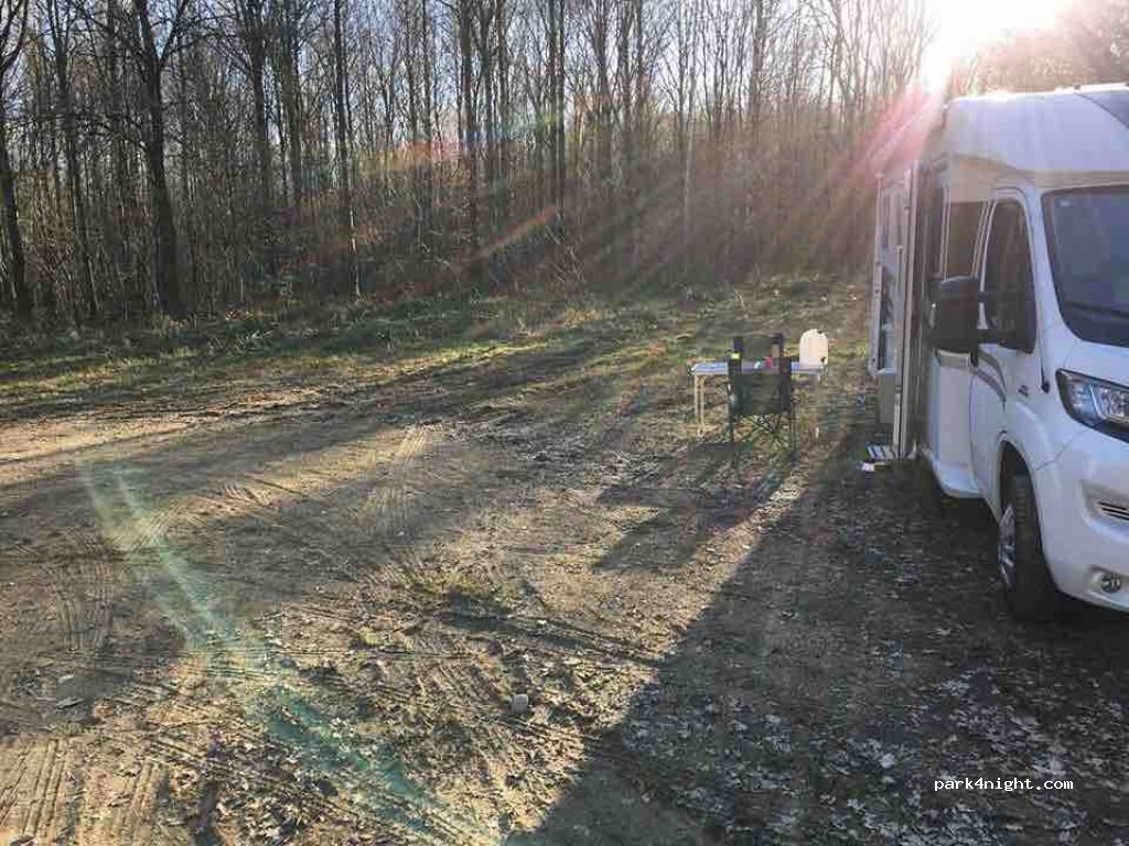 (08240) Boult-aux-Bois - Unnamed Road — foto