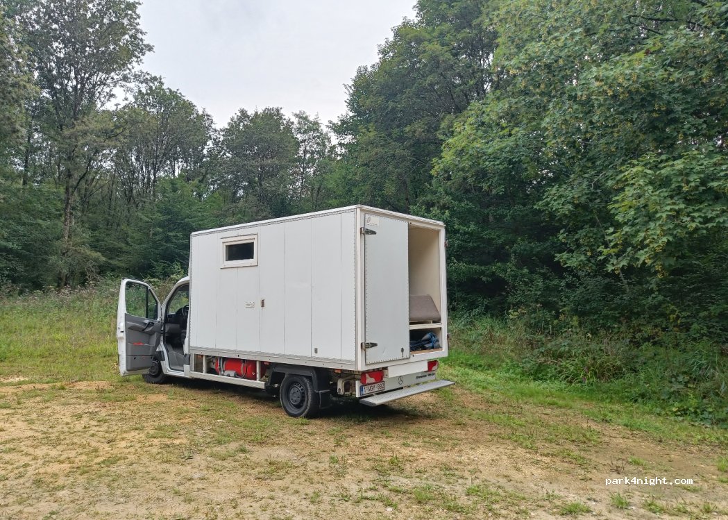 (08240) Boult-aux-Bois - Unnamed Road — foto 2