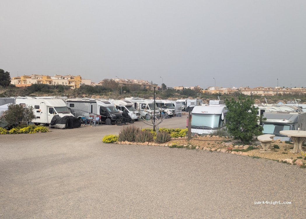 Area de Autocaravanas Carpe Diem — foto 5