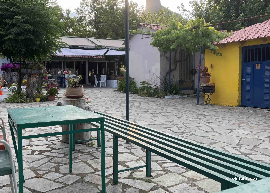 Camping-Rooms Meteora Garden Kalabaka — foto 5