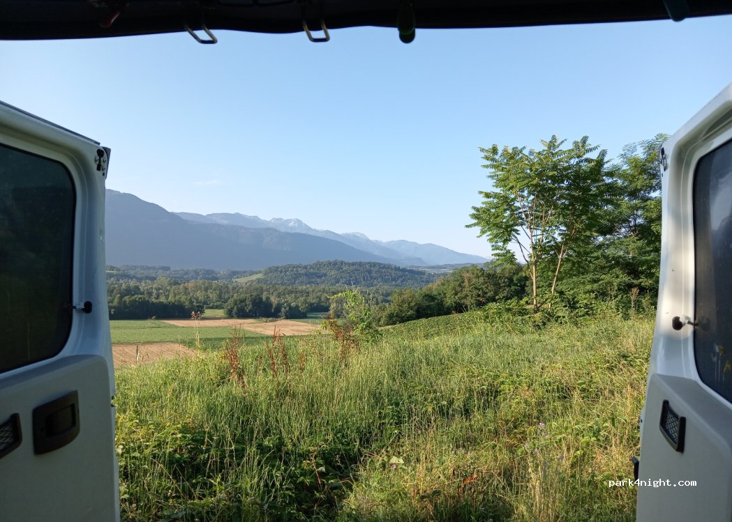 (73250) Saint-Pierre-d'Albigny - Rue Sous la Fontaine — foto 4