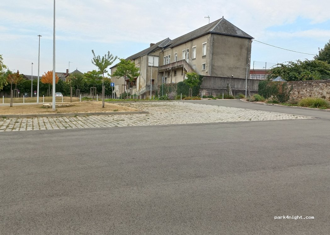 (53140) Pré-en-Pail - 18 Rue des Tesnières — foto 2