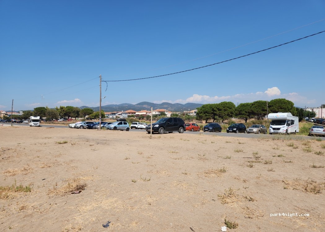 (240 21) Kalo Nero - Ethniki Odos 9 — foto 3