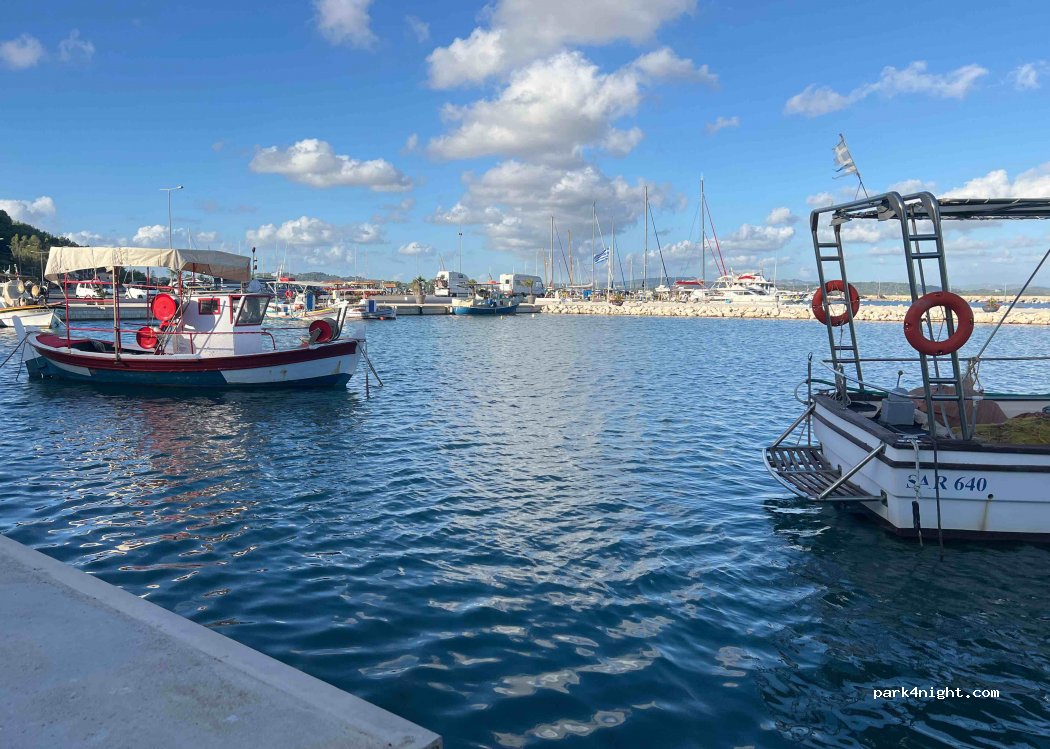 (270 67) Katakolo - Eparchiaki Odos Pirgou-Katakolon — foto 3