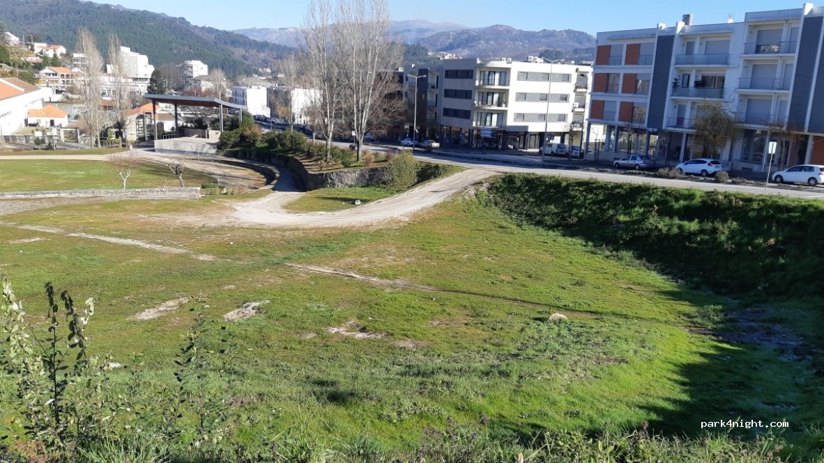 (4860-361) Cabeceiras de Basto - 67 Rua Doutor Agostinho Moutinho — foto 2