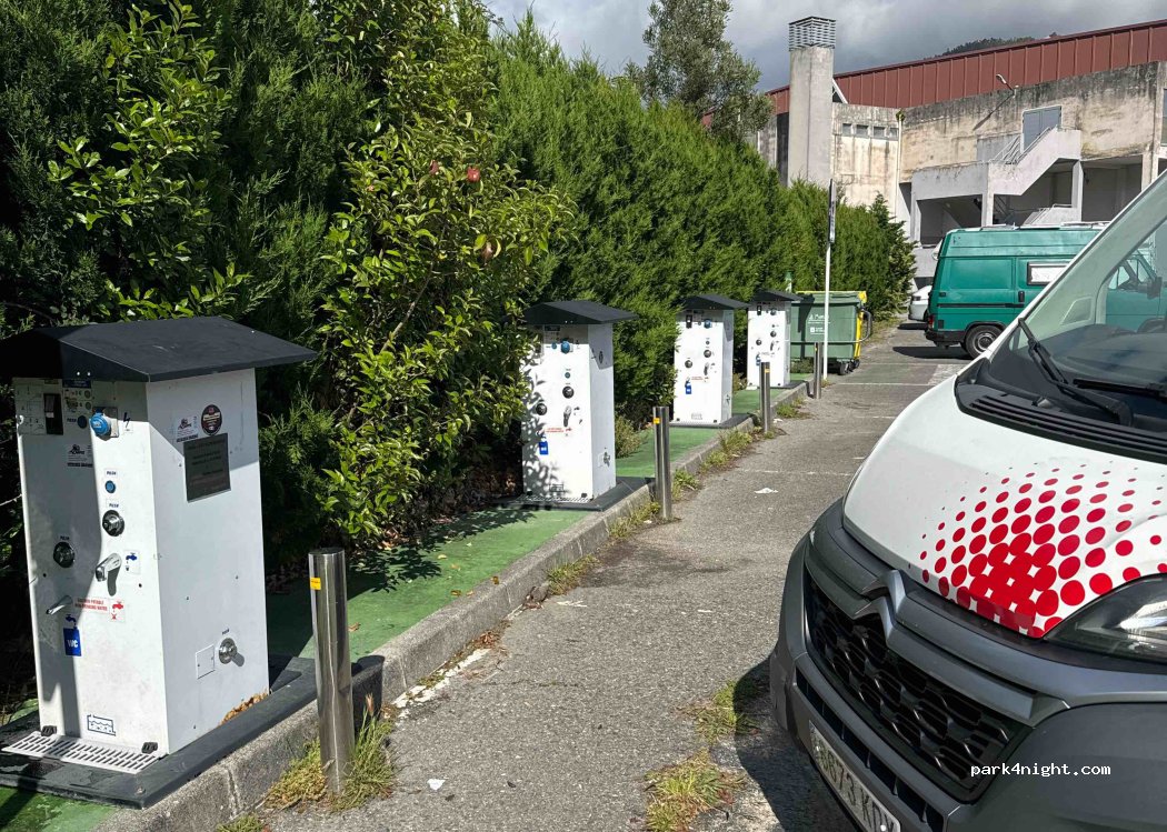 Área de autocaravanas Lugo — foto 4