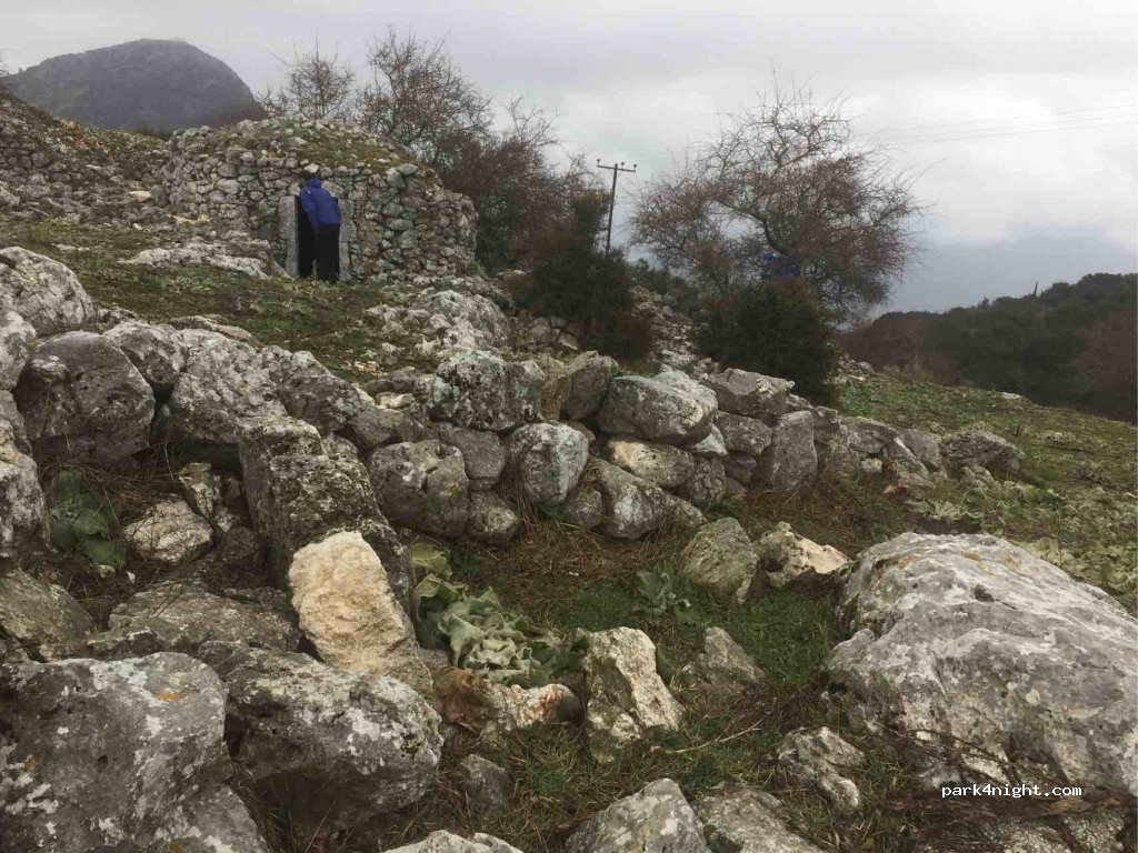 (310 80) Karia - Eparchiaki Odos Karias - Sivrou — foto 2