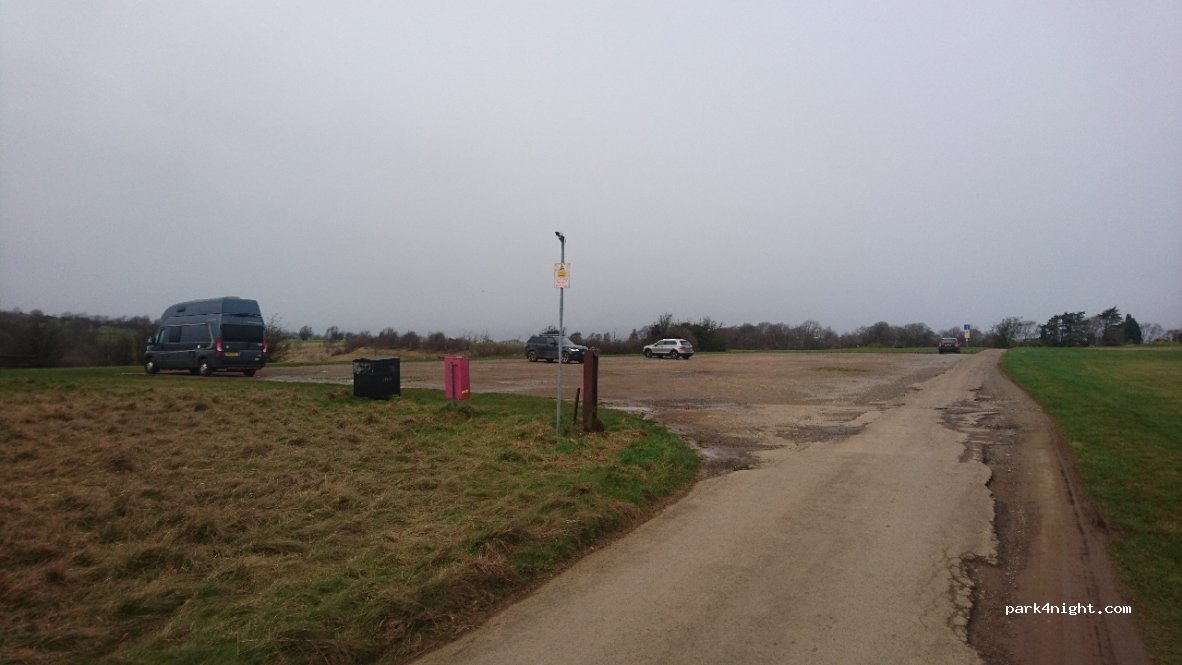 (GL11 6AQ) Dursley - Unnamed Road — foto