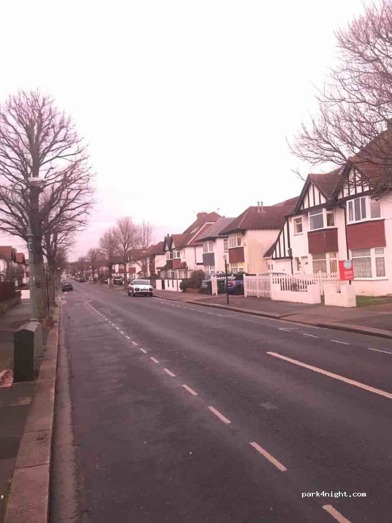 (BN3 4PD)  - 339A Kingsway — foto