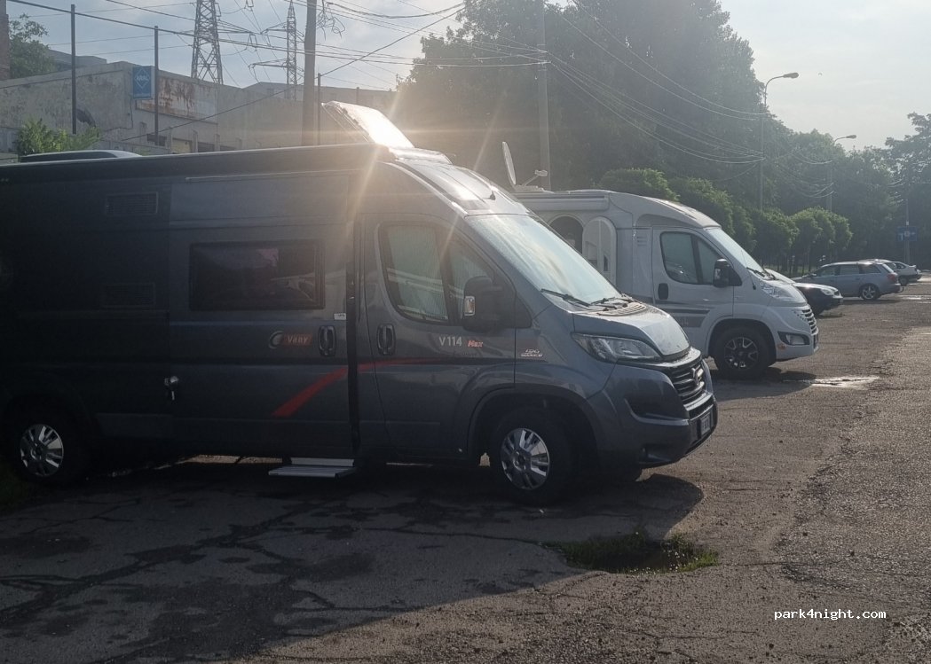 () Timișoara - 76 Strada Nera — foto 2