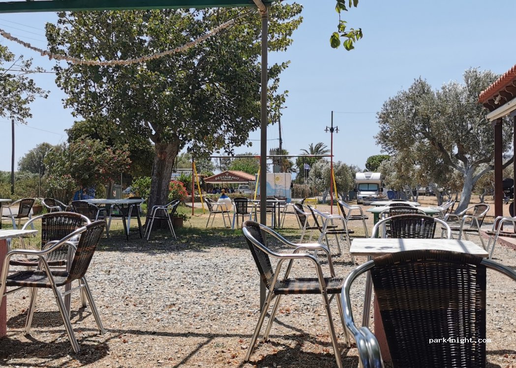 Taverna Oasis — foto