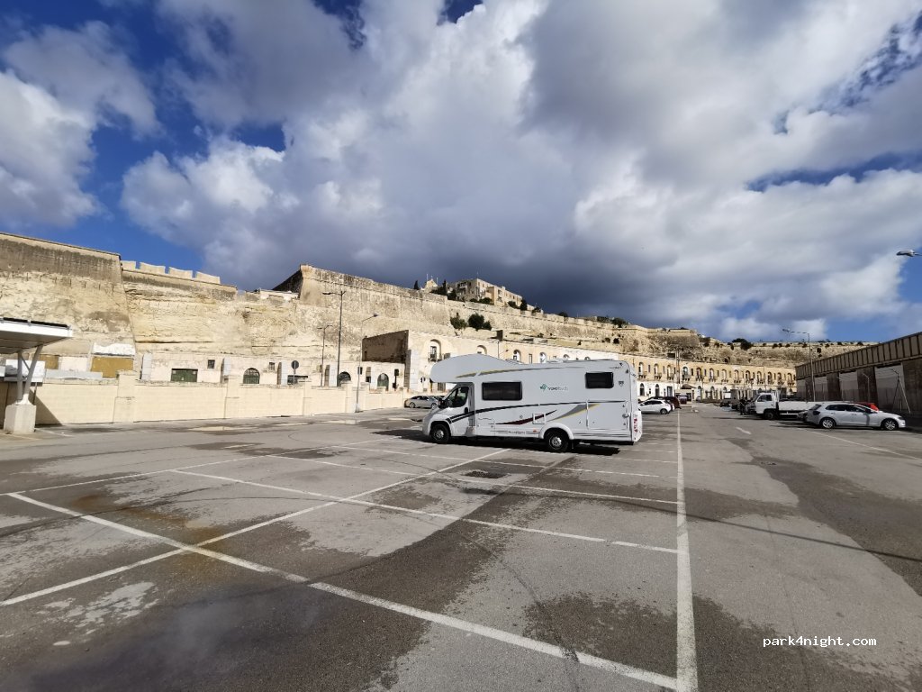 () Il-Furjana - 91 Triq l-Għassara ta' l-Għeneb — foto