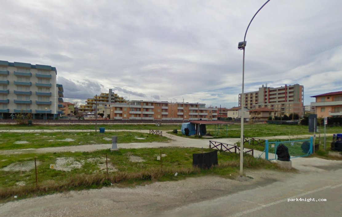 (61037) Marotta - Lungomare Cristoforo Colombo 157 Litoral Sud — foto