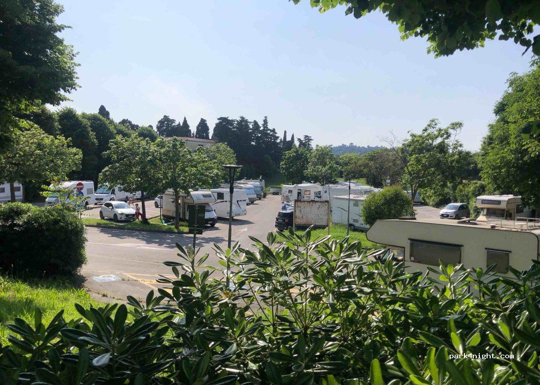 (61032) FANO (PU) - Viale Kennedy Parking près cimetière — foto 3