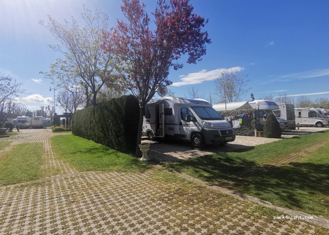 Parking delle Robinie — foto