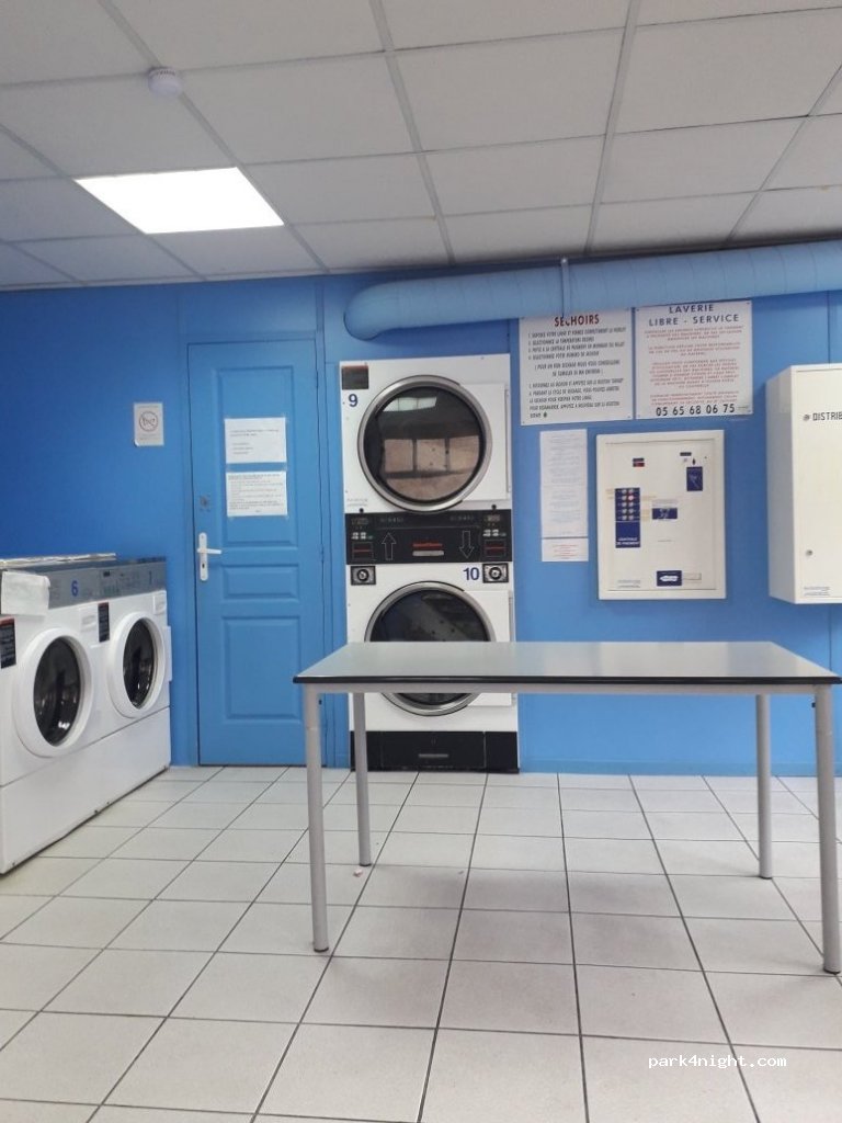 (12000) Rodez - 1 Rue Gayrard — foto 2