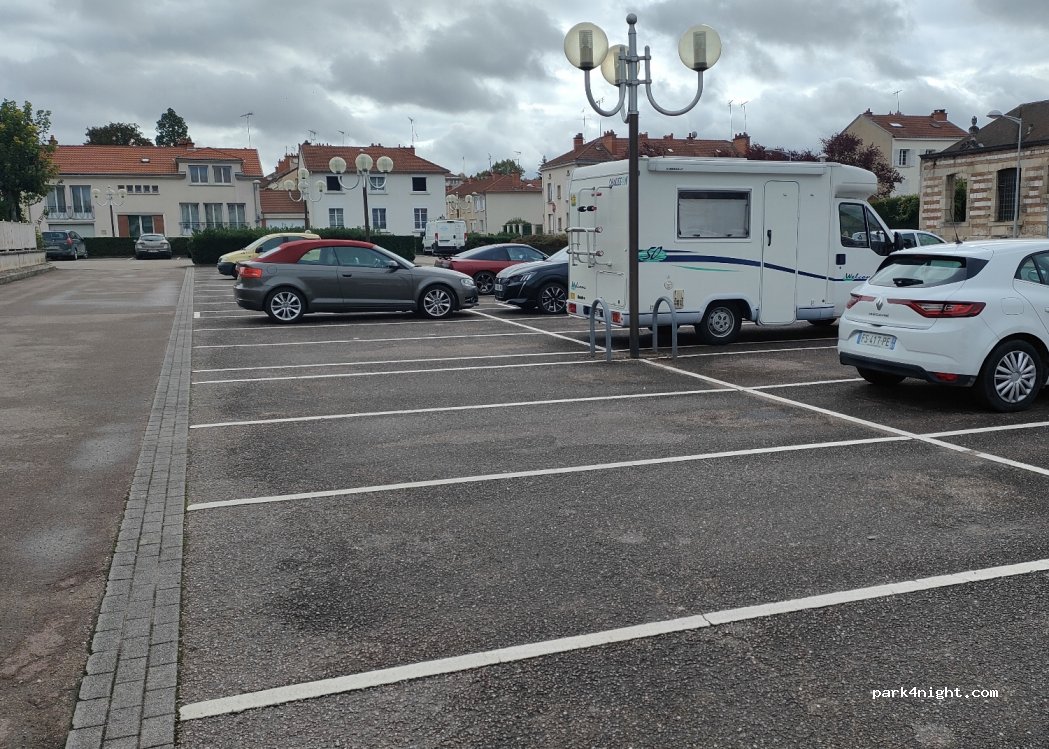 (51300) Vitry-le-François - 36 Rue Aristide Briand — foto