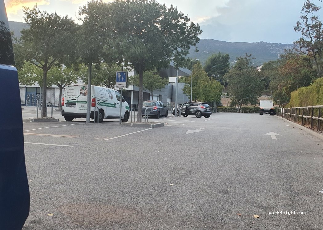 (06510) Gattières - 99 Route de la Baronne — foto 2