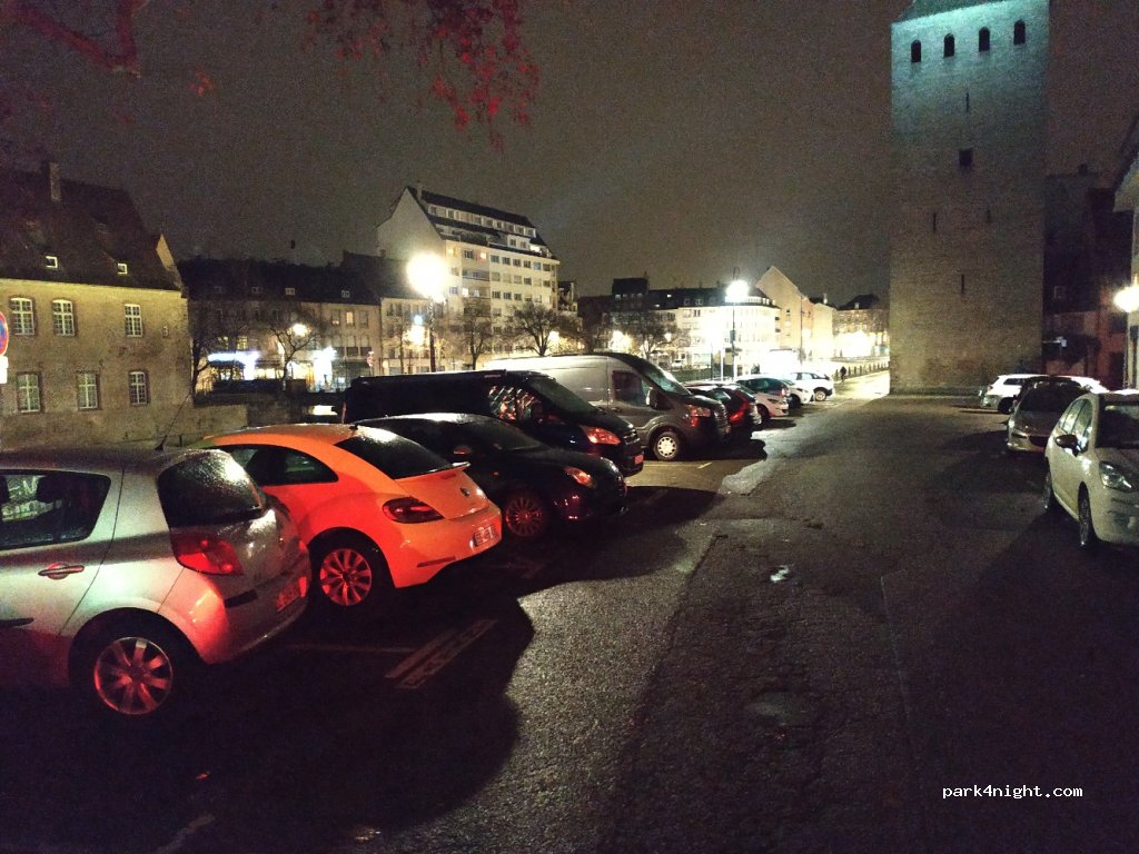 (67000) Strasbourg - 1 Quai Turckheim — foto