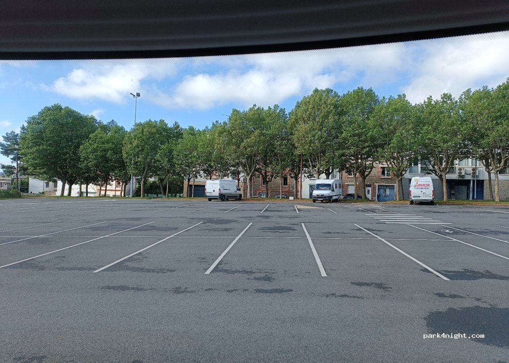 (22000) Saint-Brieuc - 1 Place Octave Brilleaud — foto
