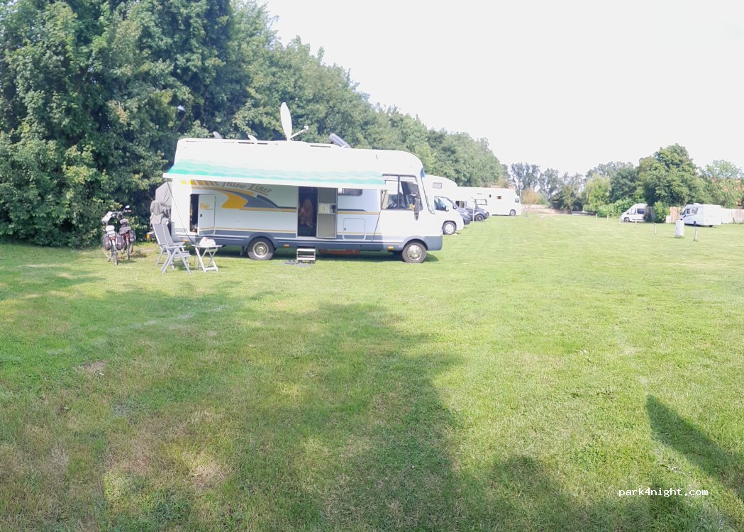 Stellplatz im Grünen Fa.Stuhr — foto 5