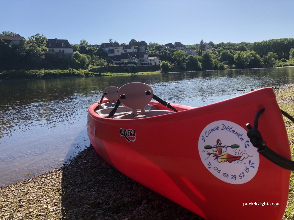 Aire du Port d'Enveaux / Canoë Détente — foto 3