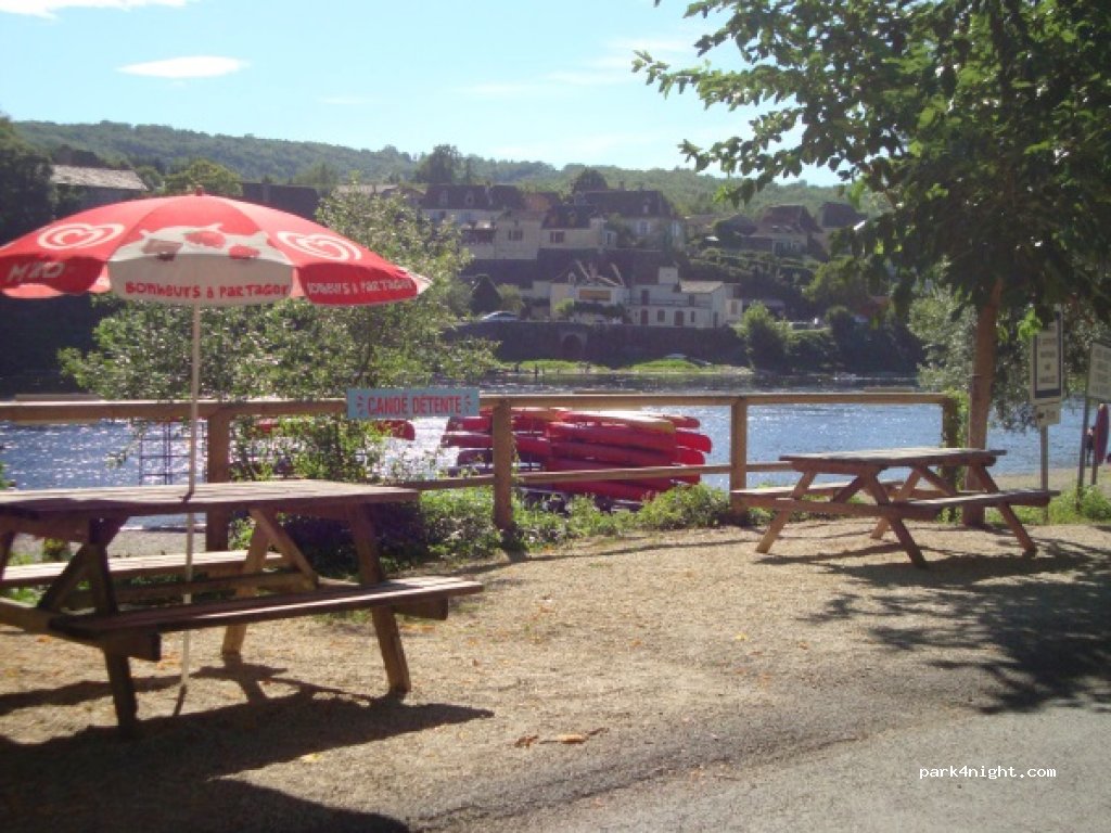 Aire du Port d'Enveaux / Canoë Détente — foto 4