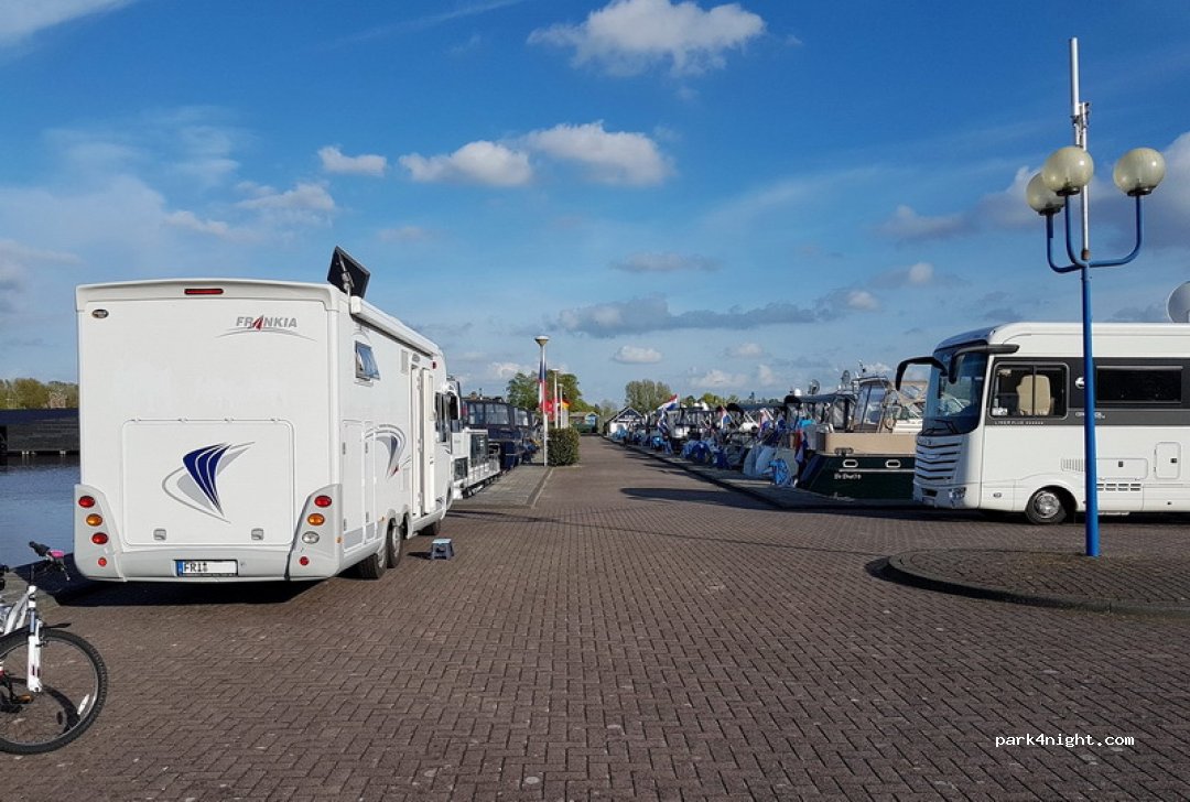 (9204 WX) Drachten - 8 Buitenstvallaat — foto