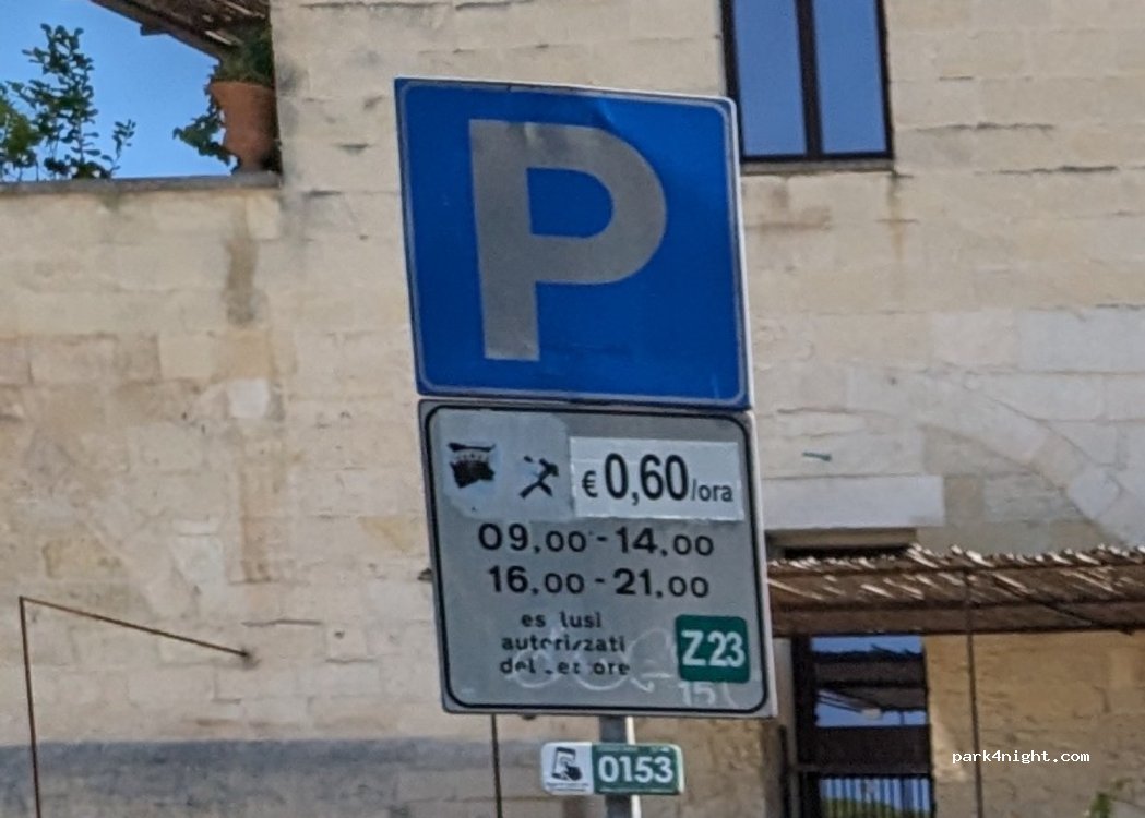 (73100) Lecce - 26 Viale dell' Università — foto 2