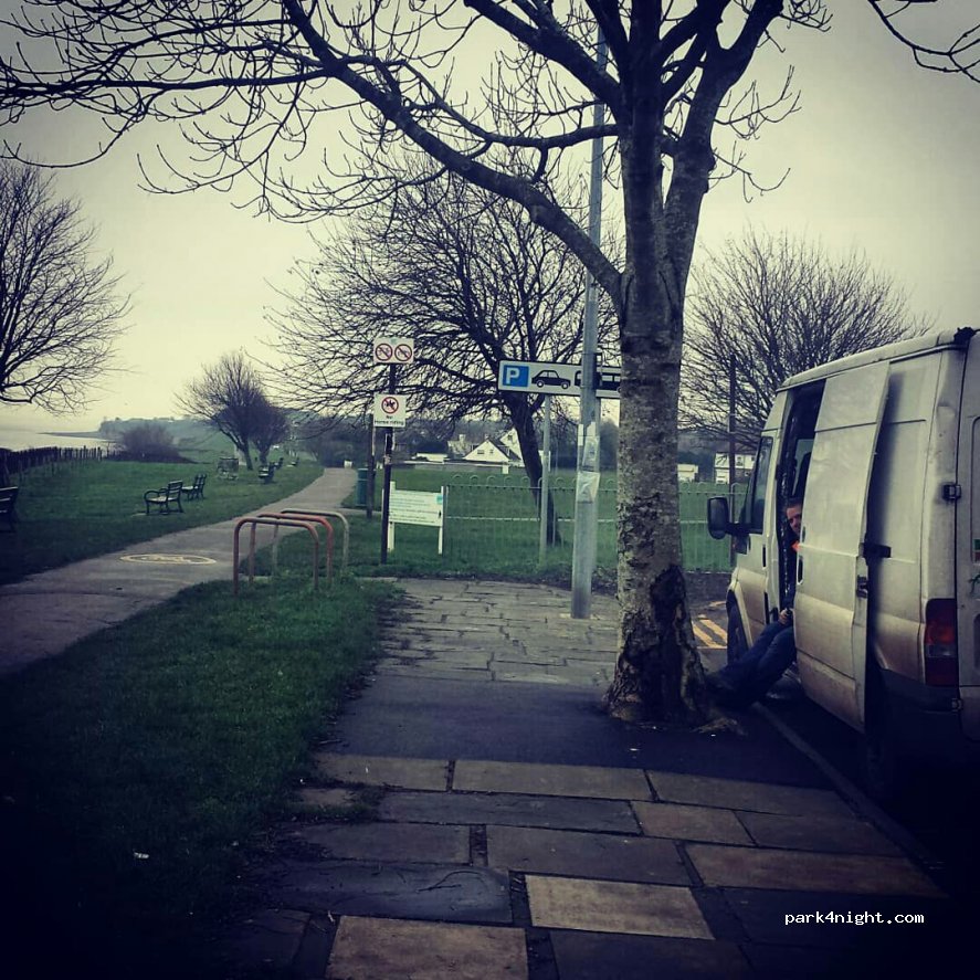 (CF64 5BP) Penarth - 5 Cliff Parade — foto