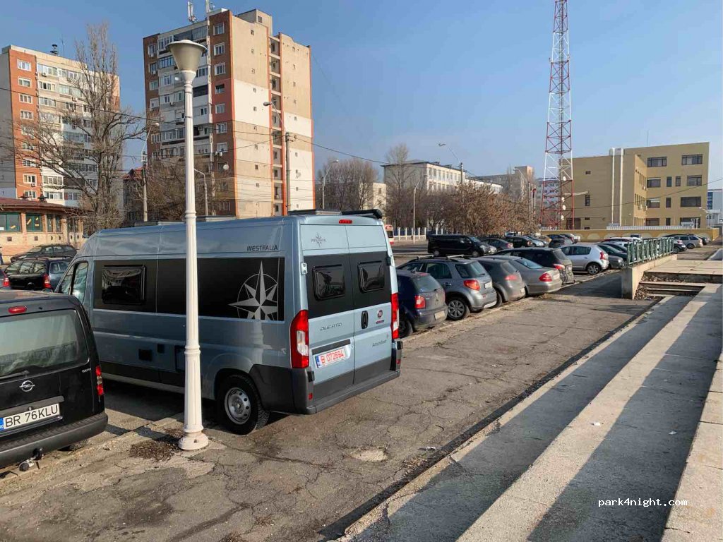 (827100) Galați - 51 Strada Portului — foto