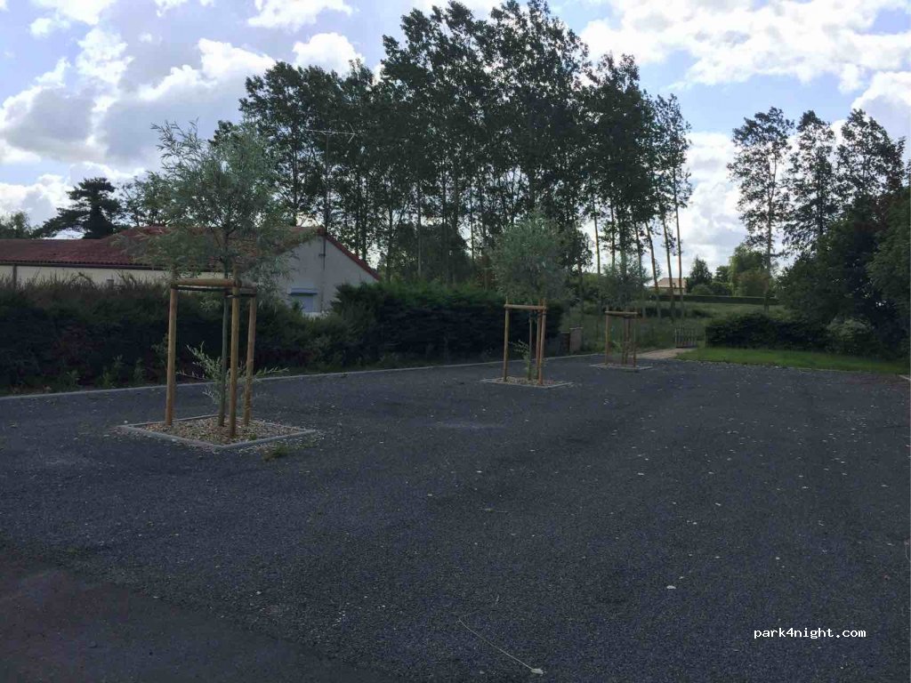 (86120) Les Trois-Moutiers - 4 Rue du Lavoir — foto 2