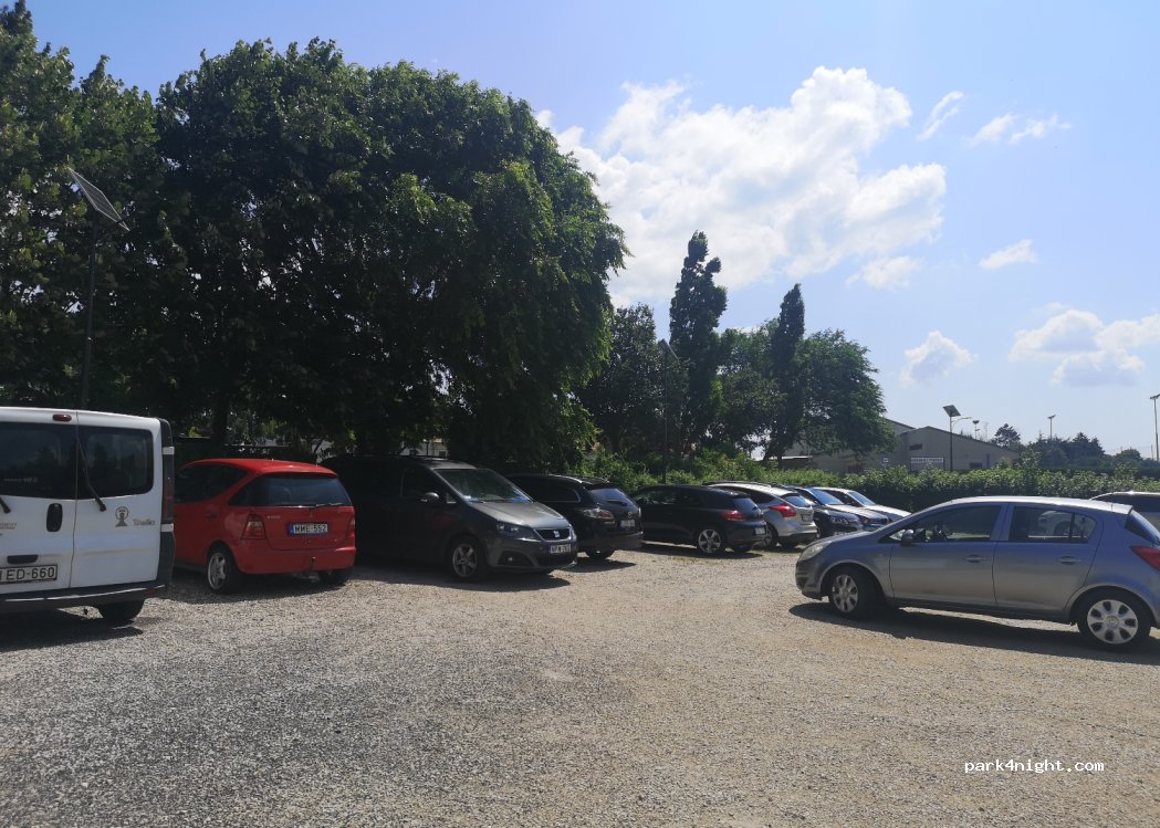(9400) Sopron - 3 Rozália út — foto 2