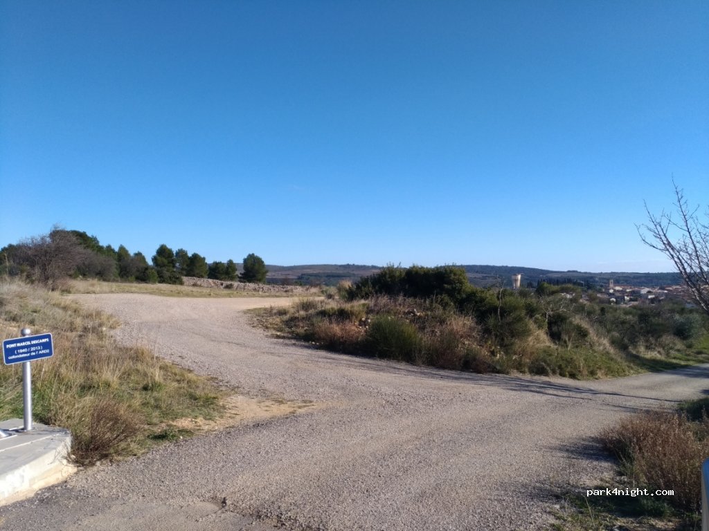 (34560) Villeveyrac - Chemin du Portel — foto 3