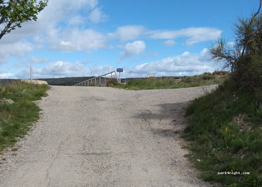 (34560) Villeveyrac - Chemin du Portel — foto 4