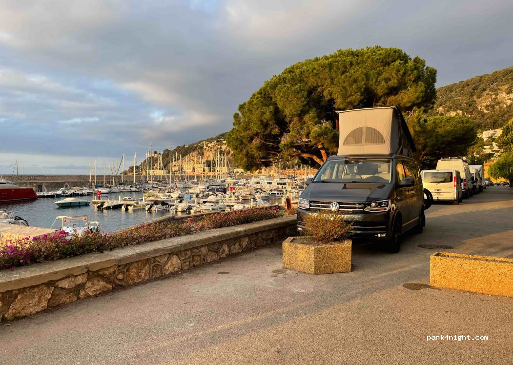 (06230) Villefranche-sur-Mer - 24 Avenue du Général de Gaulle — foto 3