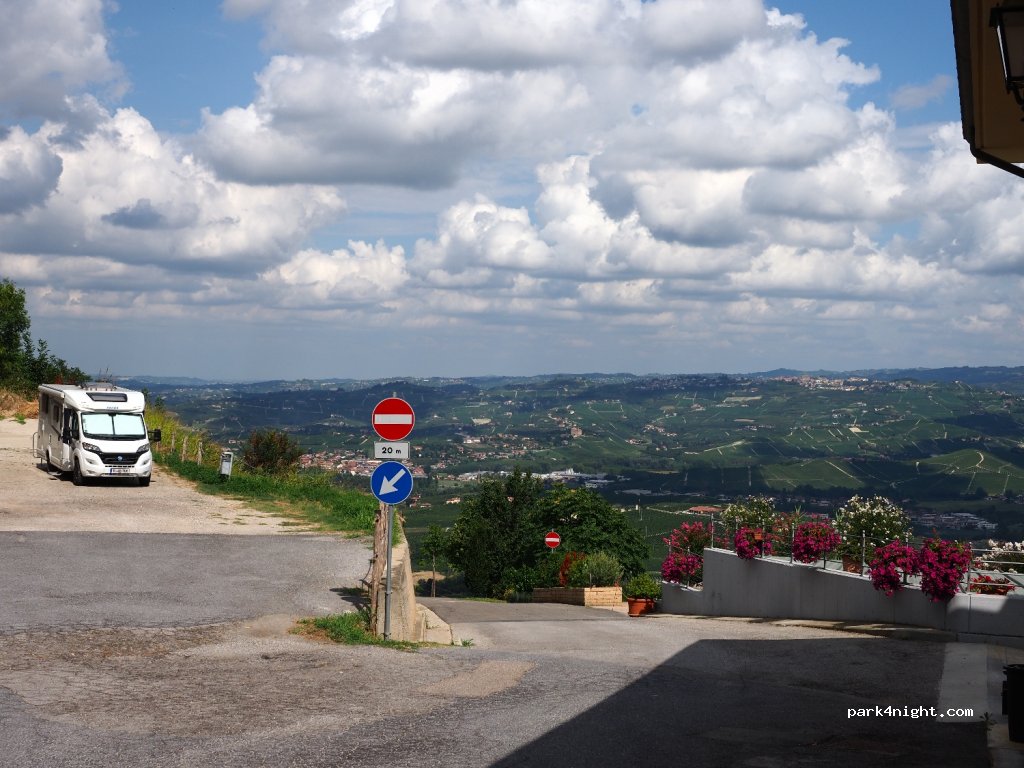 (12064) La Morra - 18 Via G. Marconi — foto 2
