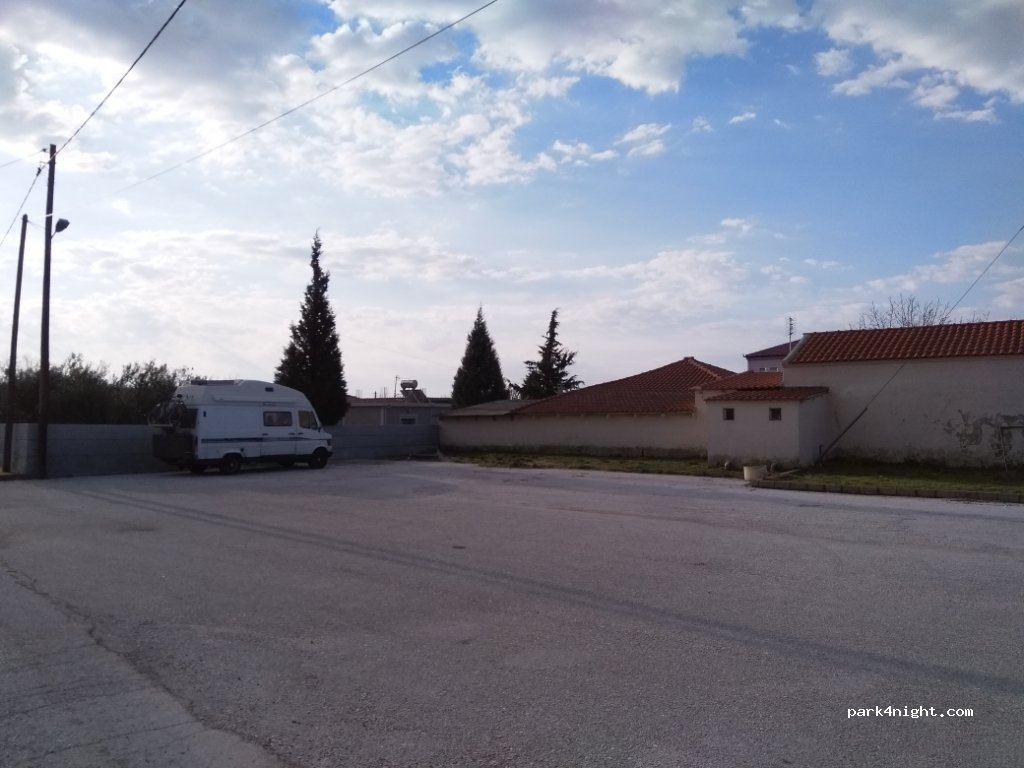 (671 00) Lefkopetra - Unnamed Road — foto