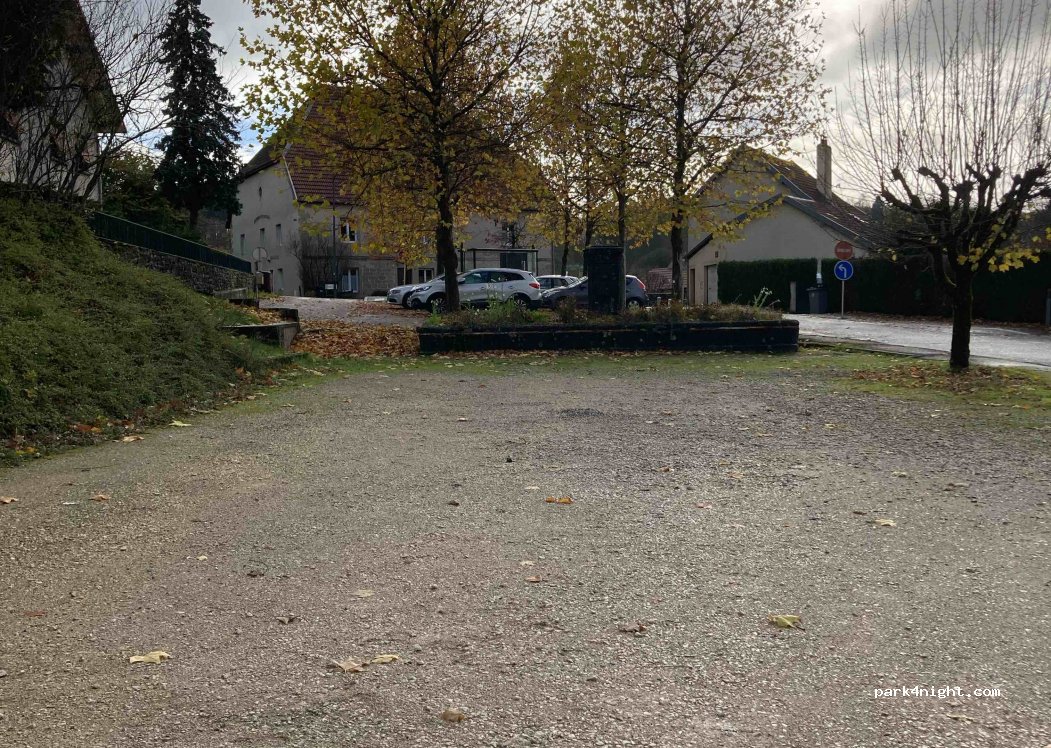 (25360) Nancray - 2 Place de la Mairie — foto 4