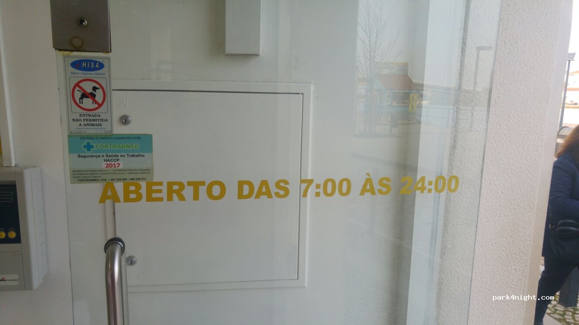 (8800-346) Tavira - 172 Largo Doutor José Pires Padinha — foto 2