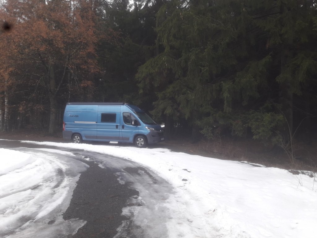 (262 43) Věšín - — foto
