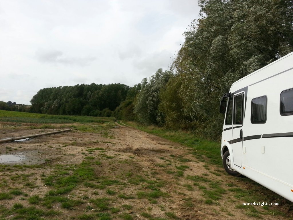 (80150) Crécy-en-Ponthieu - 56-62 Route de Fontaine — foto