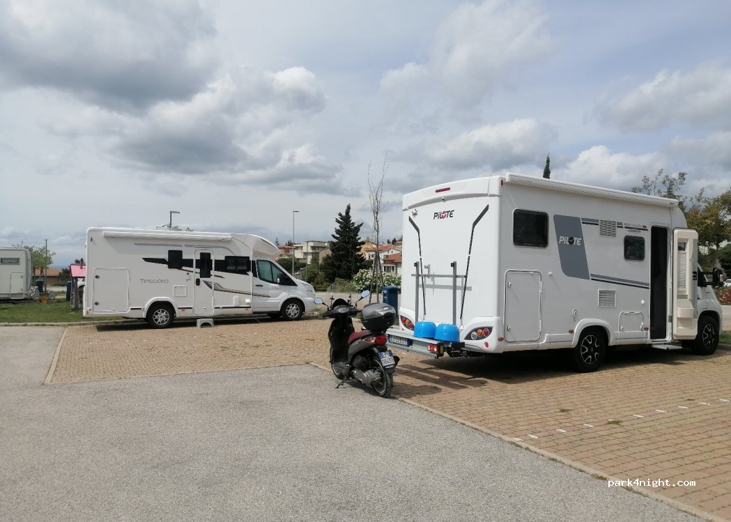 Area Sosta Camper Pomarance — foto 3