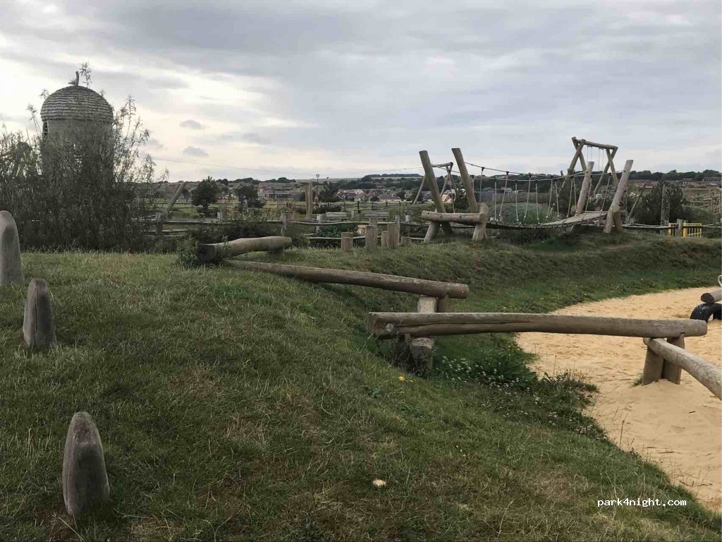 (BN10 8GN)  - 46 Flint Way — foto 3