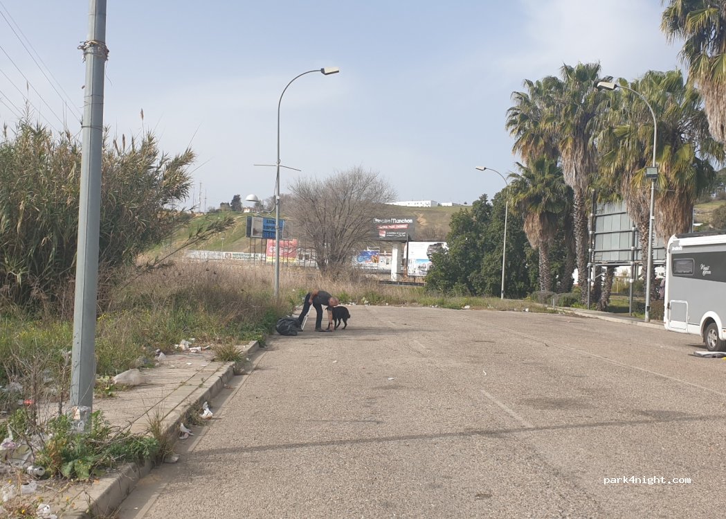 (41900) Camas - Calle Poeta Muñoz San Román — foto 2