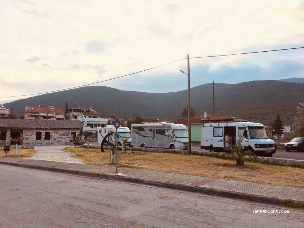 (370 08) Achillio - 57 Eparchiaki Odos Achiliou-Glifas — foto