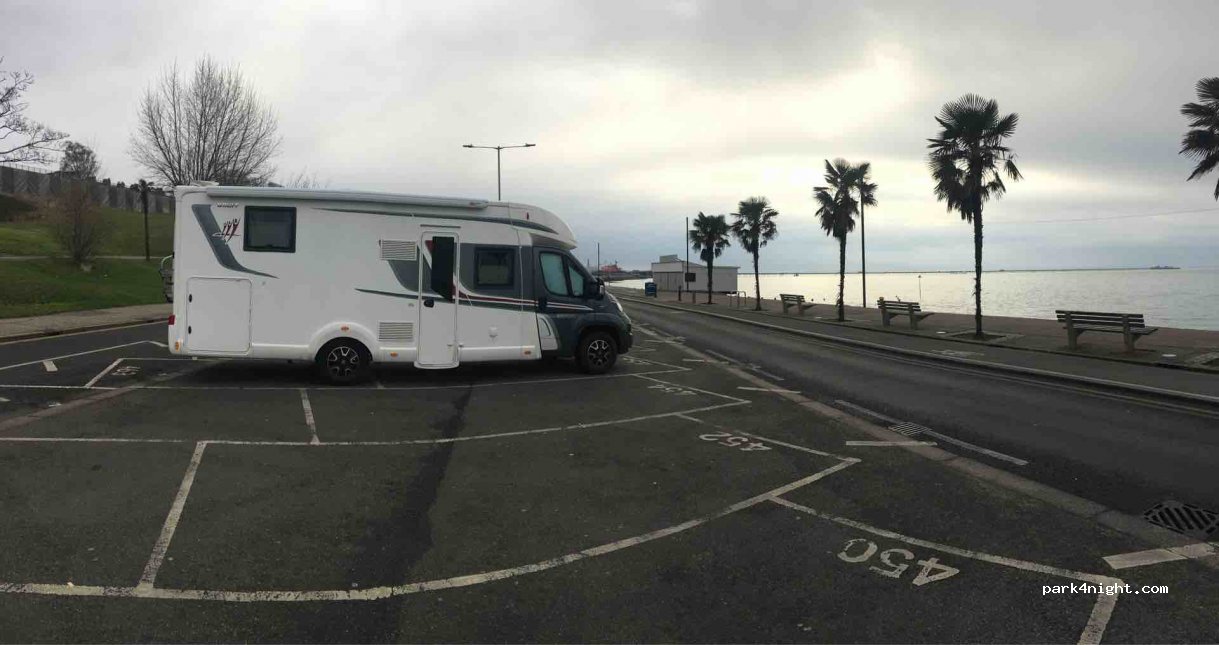 (SS1 1EE) Southend-on-Sea - 4 Western Esplanade — foto