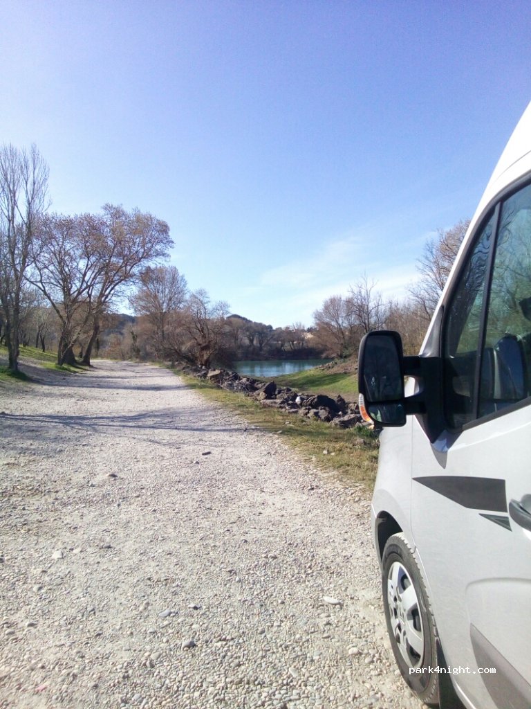 (30300) Beaucaire - D2B — foto