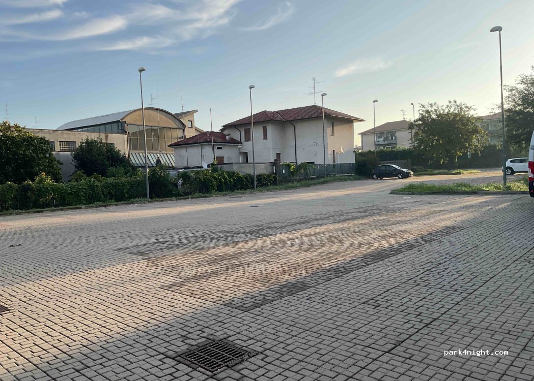 (20833) Giussano - 104 Strada Provinciale 9 — foto 4